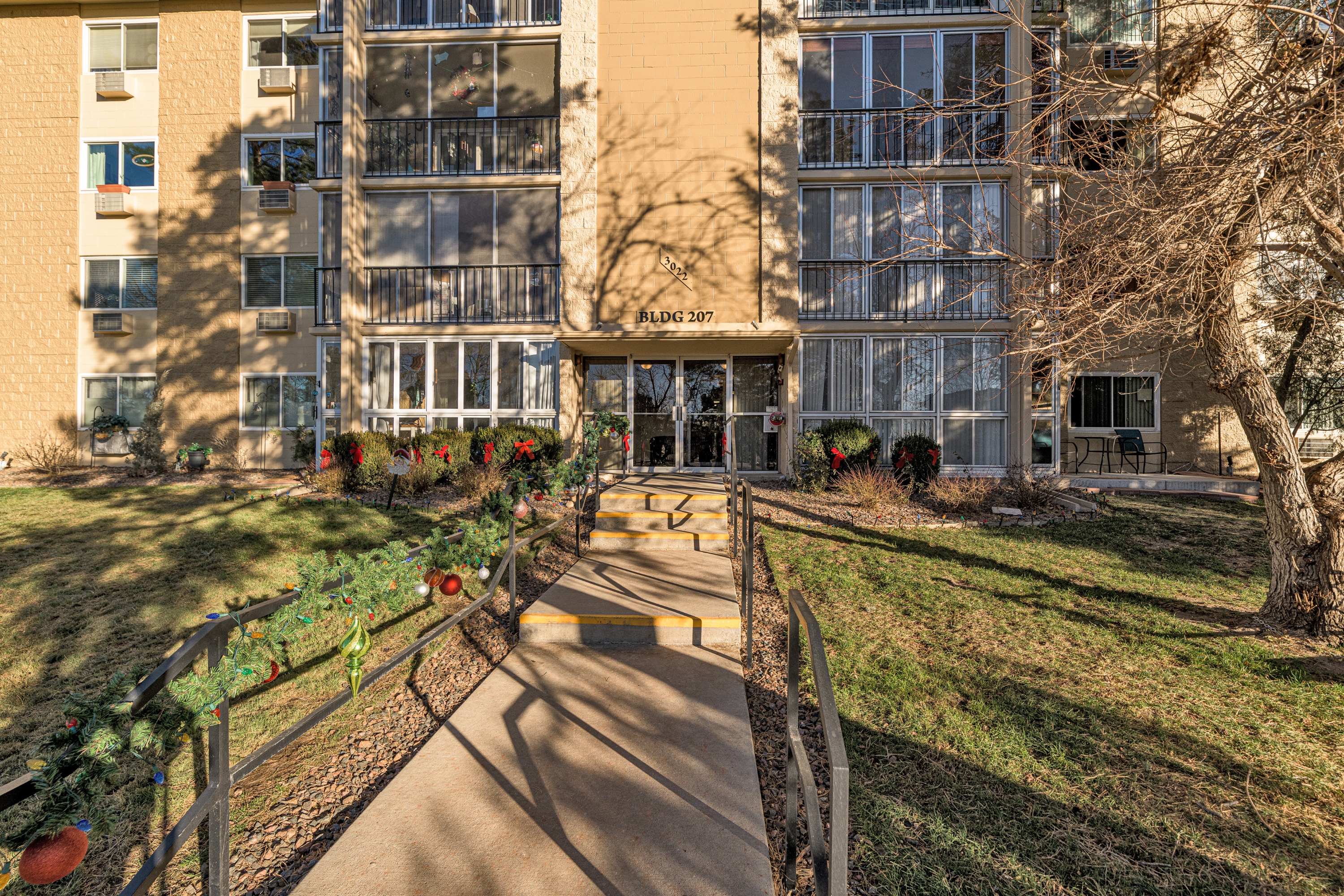3022 South Wheeling Way, 404 - 1